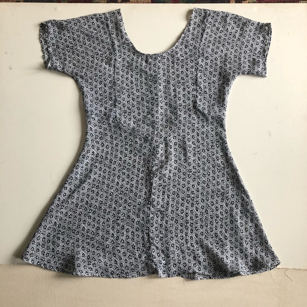 JUDY’S Skirt & Top, Crinkle Black Skirt, Tunic Top - Picture 7 of 7